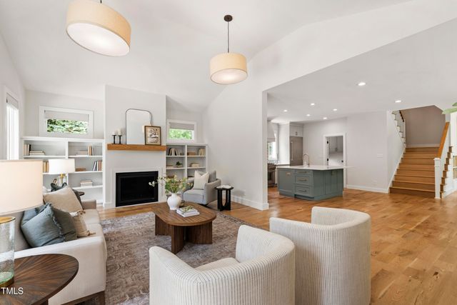 112 Meadowbrook Drive, Chapel Hill, NC 27514