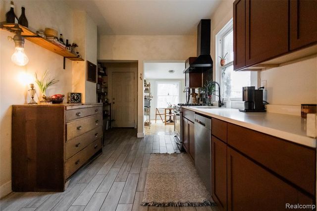 101 Connecticut Street, Highland Park, MI 48203