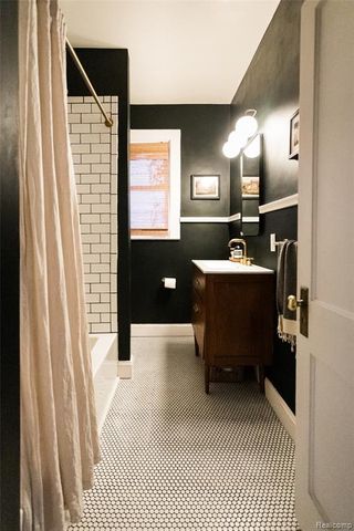 101 Connecticut Street, Highland Park, MI 48203