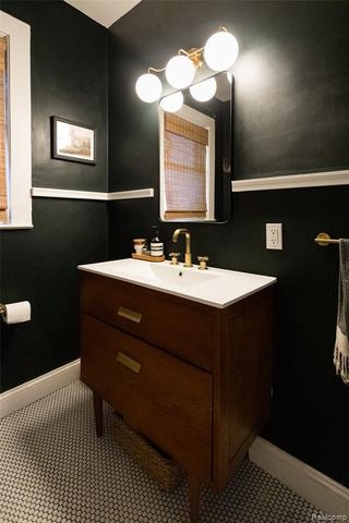 101 Connecticut Street, Highland Park, MI 48203