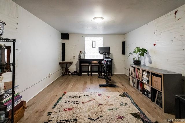 101 Connecticut Street, Highland Park, MI 48203