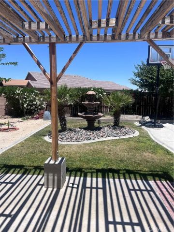 14416 Tawney Ridge Ln, Victorville, CA 92394