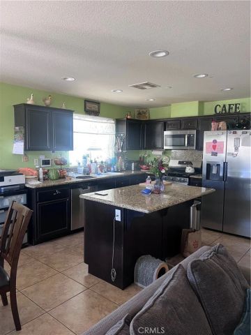 14416 Tawney Ridge Ln, Victorville, CA 92394