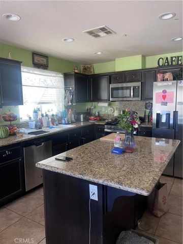 14416 Tawney Ridge Ln, Victorville, CA 92394