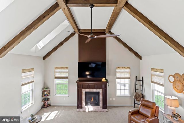 887 ASHFIELD DR, Carlisle, PA 17015
