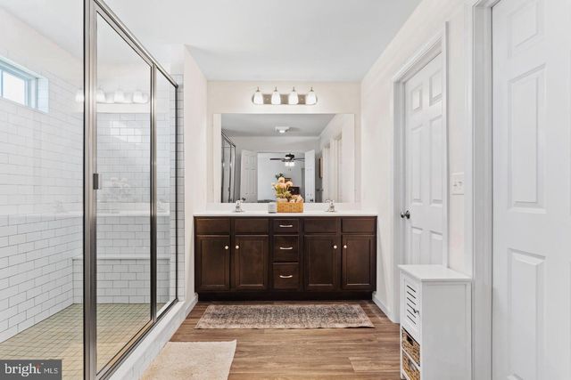 887 ASHFIELD DR, Carlisle, PA 17015