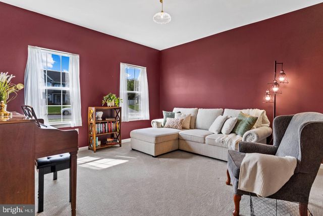 887 ASHFIELD DR, Carlisle, PA 17015