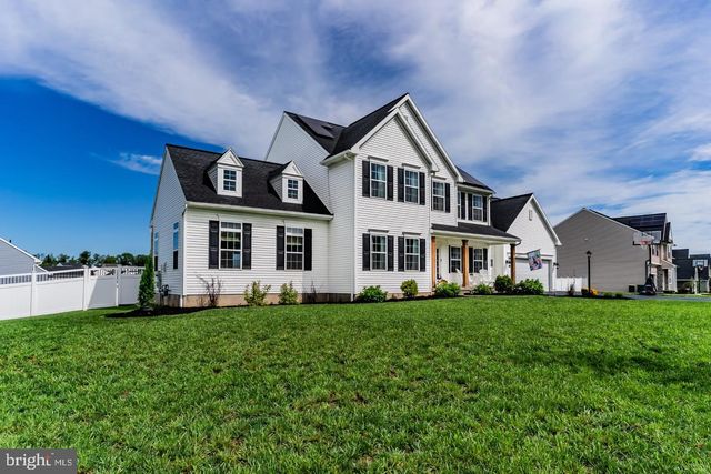 887 ASHFIELD DR, Carlisle, PA 17015