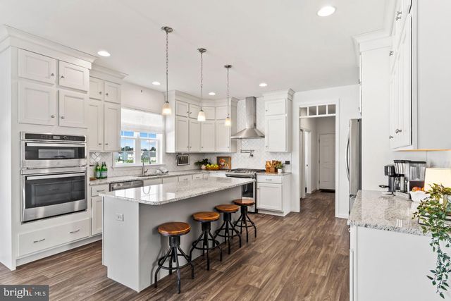 887 ASHFIELD DR, Carlisle, PA 17015