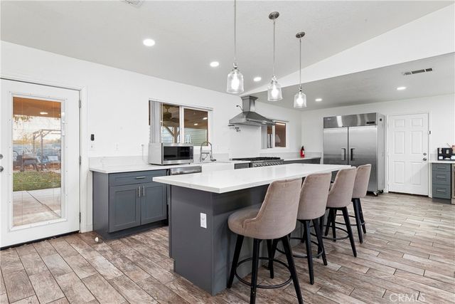 36904 95th E, Littlerock, CA 93543