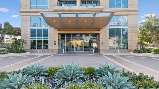 4242 Broadway APT 1704, San Antonio, TX 78209