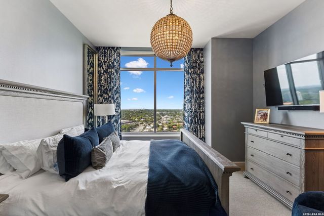 4242 Broadway APT 1704, San Antonio, TX 78209