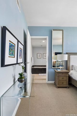 4242 Broadway APT 1704, San Antonio, TX 78209