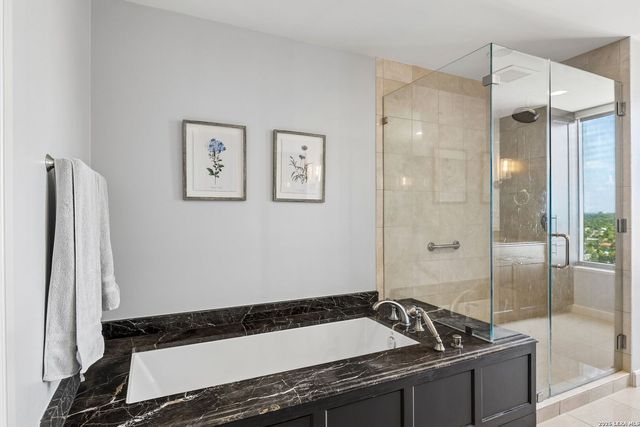 4242 Broadway APT 1704, San Antonio, TX 78209