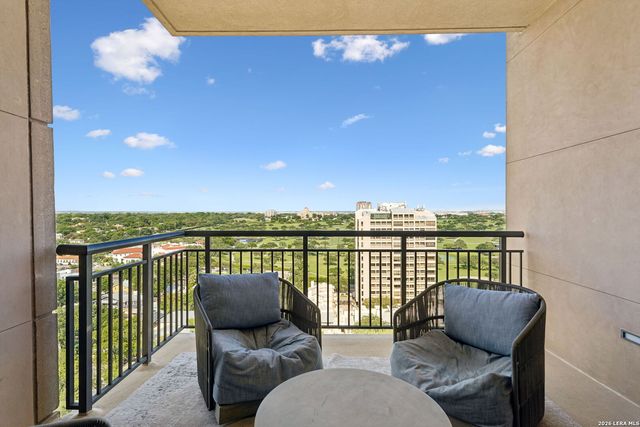 4242 Broadway APT 1704, San Antonio, TX 78209