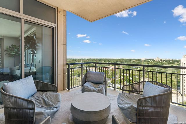 4242 Broadway APT 1704, San Antonio, TX 78209