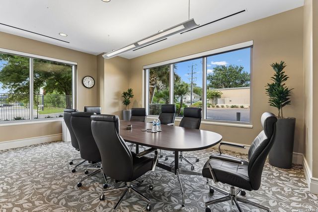 4242 Broadway APT 1704, San Antonio, TX 78209