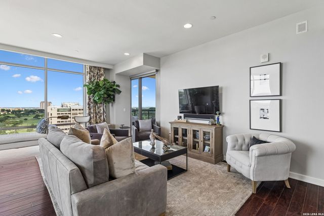 4242 Broadway APT 1704, San Antonio, TX 78209