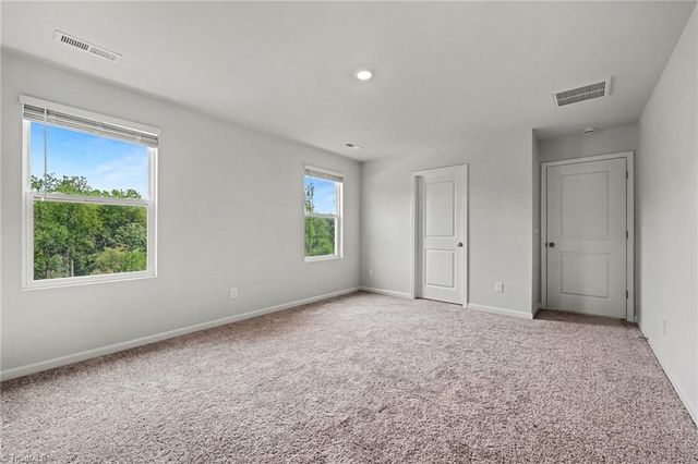 5037 fallmeade Road, Kernersville, NC 27284