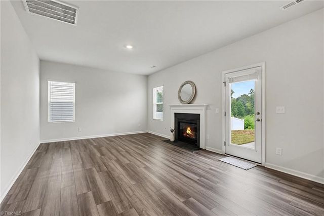 5037 fallmeade Road, Kernersville, NC 27284