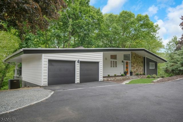 29 Skyline Dr, Morris Twp., NJ 07960