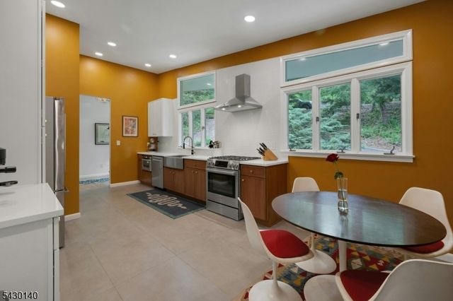 29 Skyline Dr, Morris Twp., NJ 07960