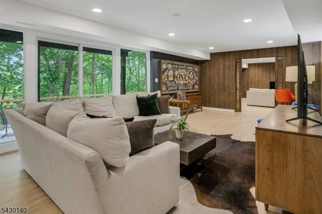 29 Skyline Dr, Morris Twp., NJ 07960