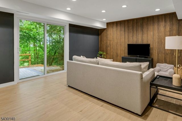 29 Skyline Dr, Morris Twp., NJ 07960
