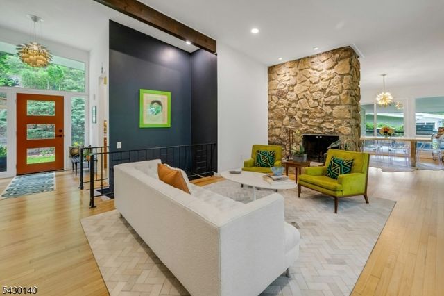 29 Skyline Dr, Morris Twp., NJ 07960