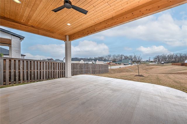 3601 SW Starburst Avenue, Bentonville, AR 72713