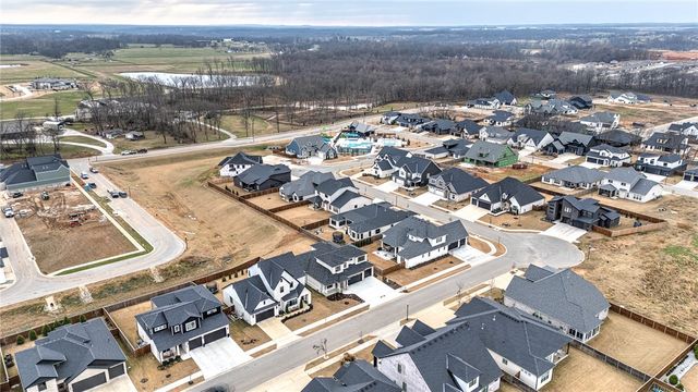 3601 SW Starburst Avenue, Bentonville, AR 72713