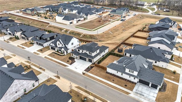 3601 SW Starburst Avenue, Bentonville, AR 72713