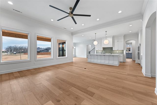 3601 SW Starburst Avenue, Bentonville, AR 72713