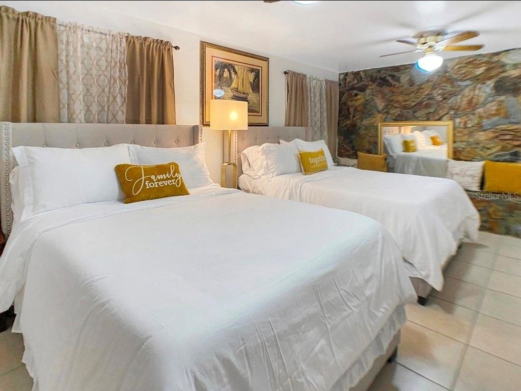 Image 23 of property listing at 7907 W HIAWATHA STREET, Tampa, FL 33615