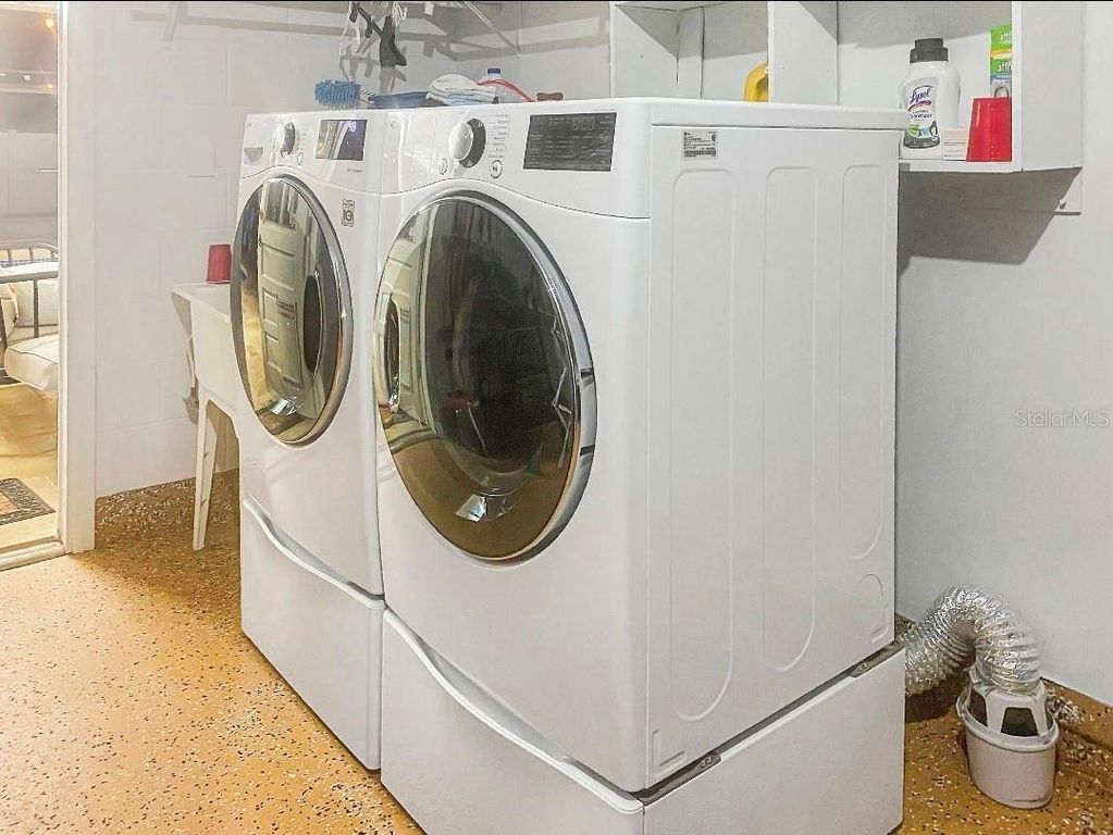 Image 28 of property listing at 7907 W HIAWATHA STREET, Tampa, FL 33615