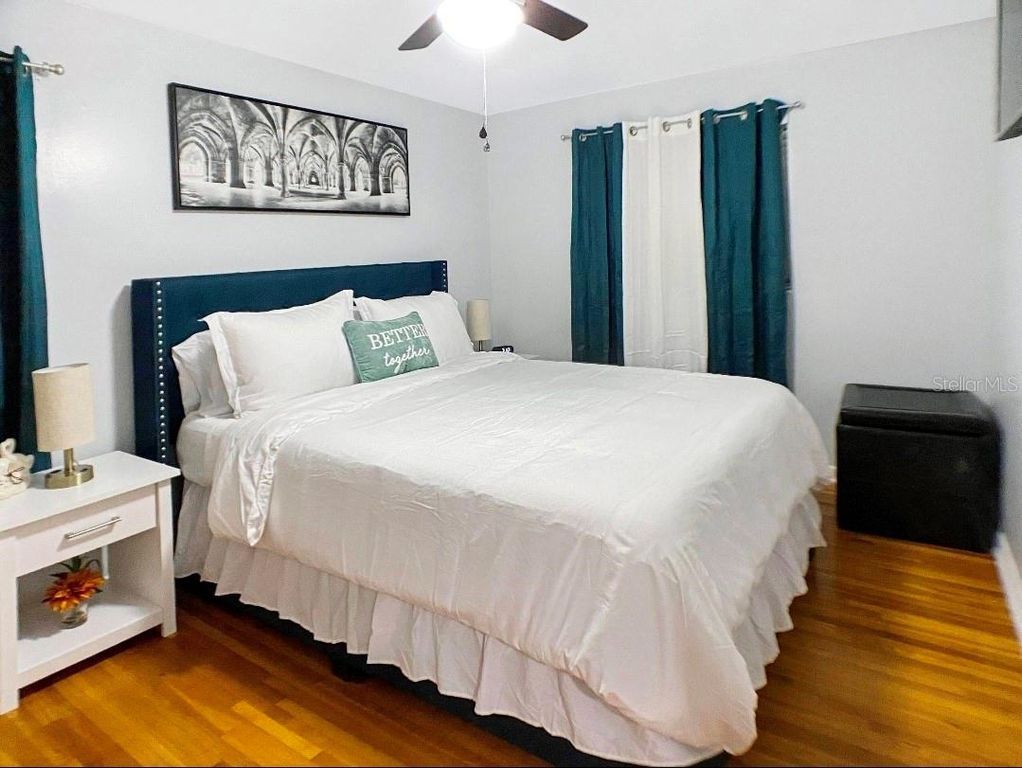 Image 43 of property listing at 7907 W HIAWATHA STREET, Tampa, FL 33615