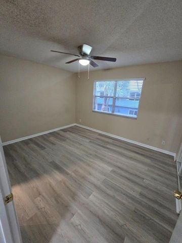 95 SW 3rd St, Pompano Beach, FL 33060