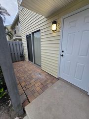 95 SW 3rd St, Pompano Beach, FL 33060