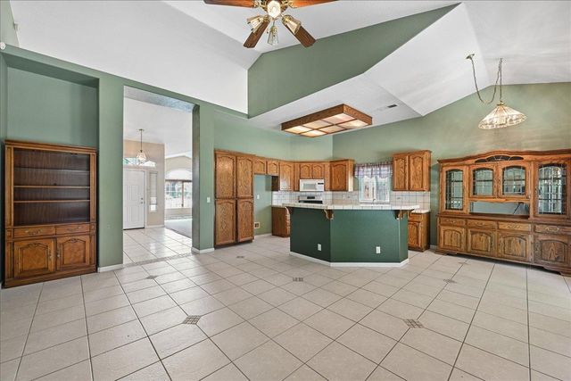 1165 Portola Valley Rd, Yuba City, CA 95993