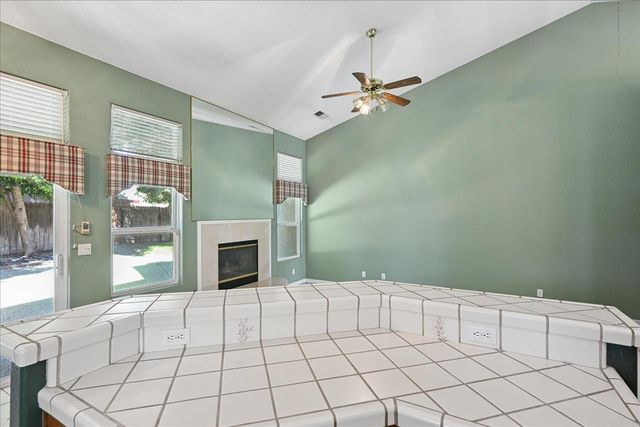 1165 Portola Valley Rd, Yuba City, CA 95993