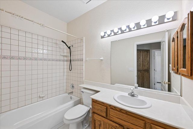 1165 Portola Valley Rd, Yuba City, CA 95993