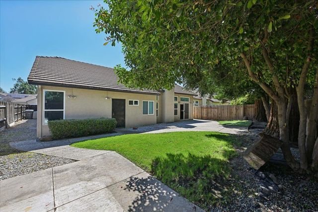 1165 Portola Valley Rd, Yuba City, CA 95993
