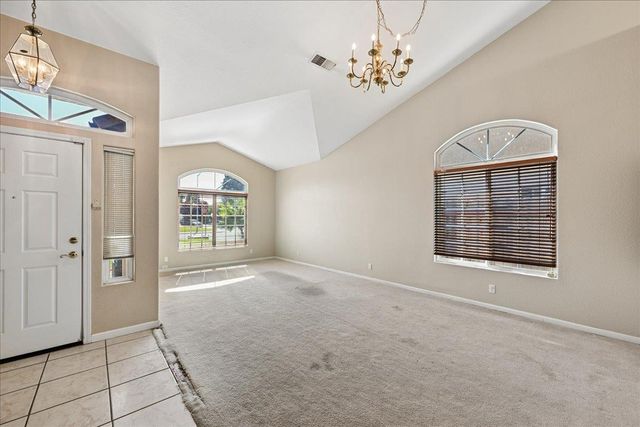 1165 Portola Valley Rd, Yuba City, CA 95993