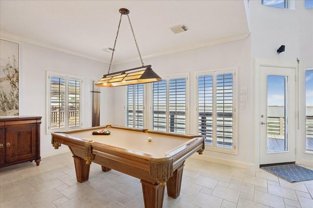 1554 Windsong Way, Tiki Island, TX 77554