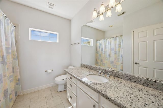 1554 Windsong Way, Tiki Island, TX 77554