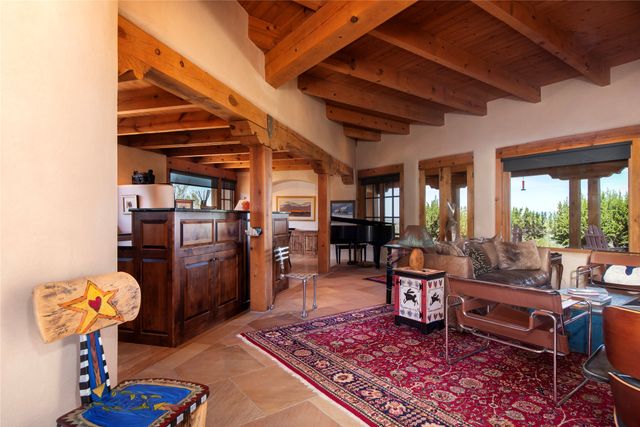 61 Three Rock Rd, Santa Fe, NM 87506