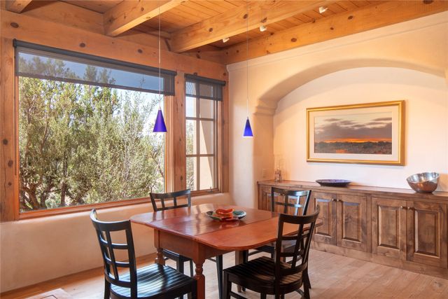 61 Three Rock Rd, Santa Fe, NM 87506