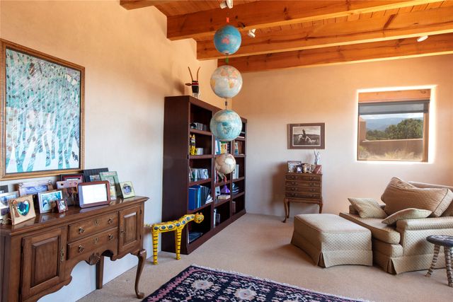 61 Three Rock Rd, Santa Fe, NM 87506