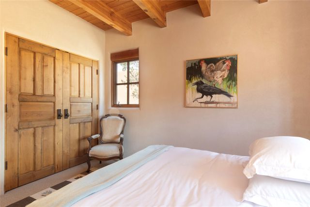 61 Three Rock Rd, Santa Fe, NM 87506