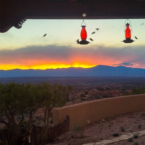 61 Three Rock Rd, Santa Fe, NM 87506